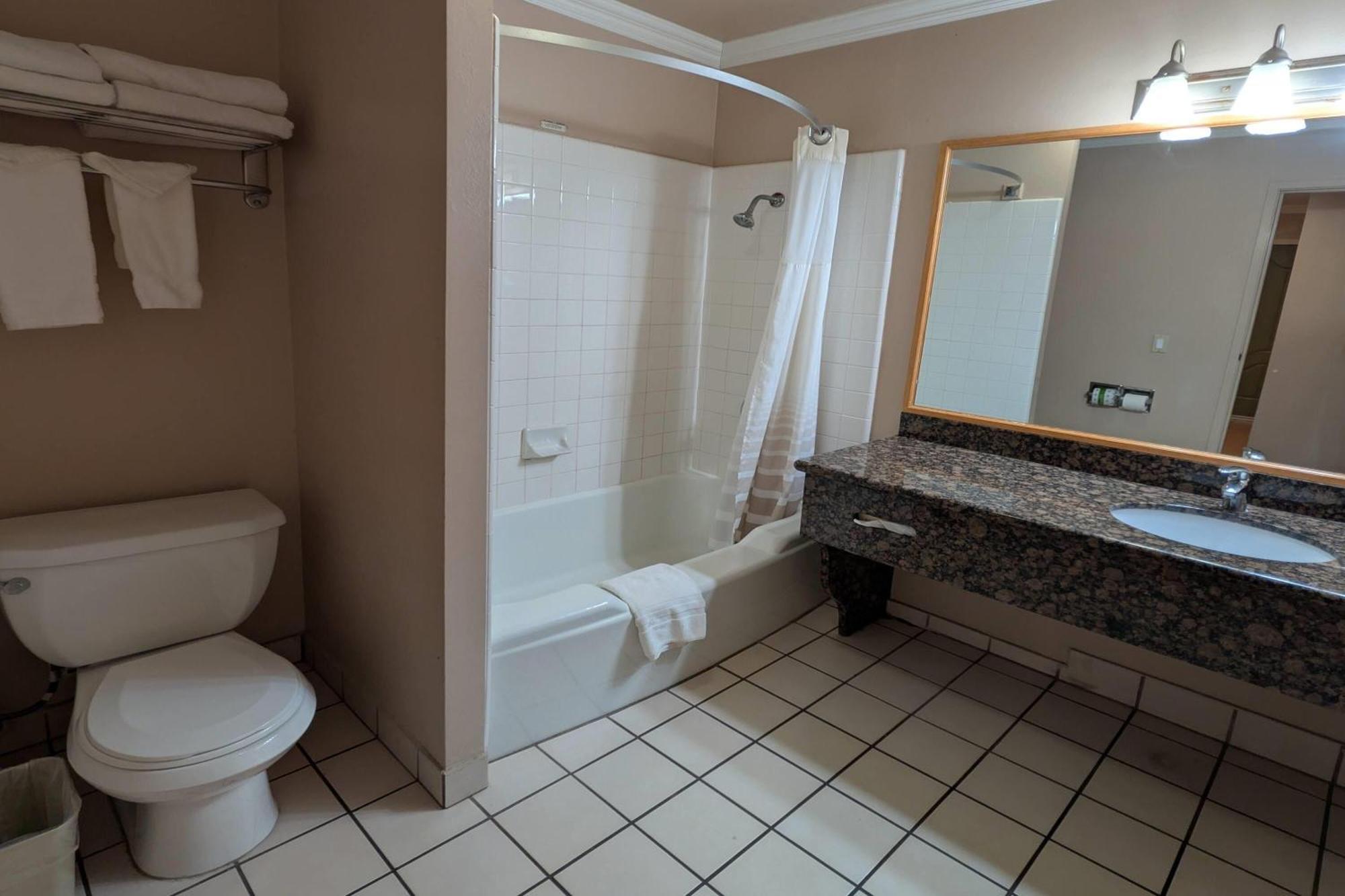 Two-Bedroom Suite One King Bed Two Queen Beds Non-Smoking