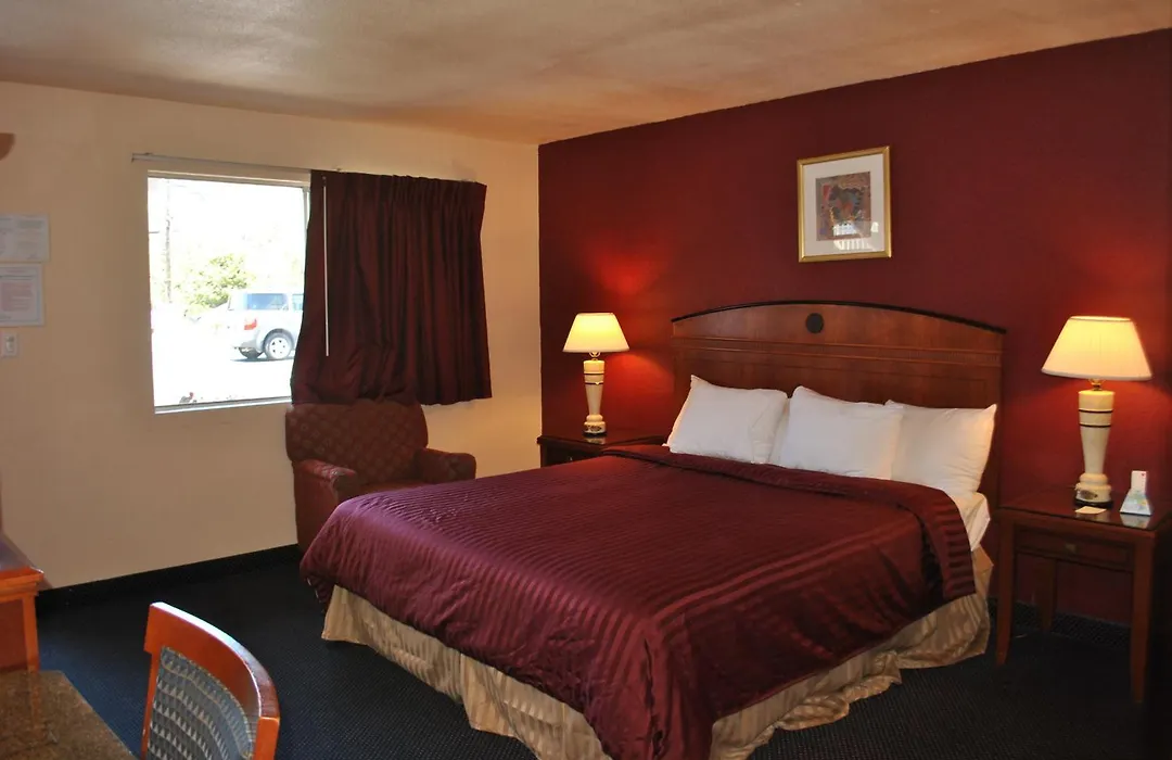 Budget Inn-1