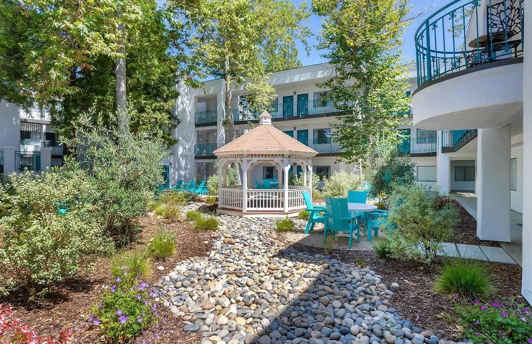 Quality Suites Downtown San Luis Obispo-1