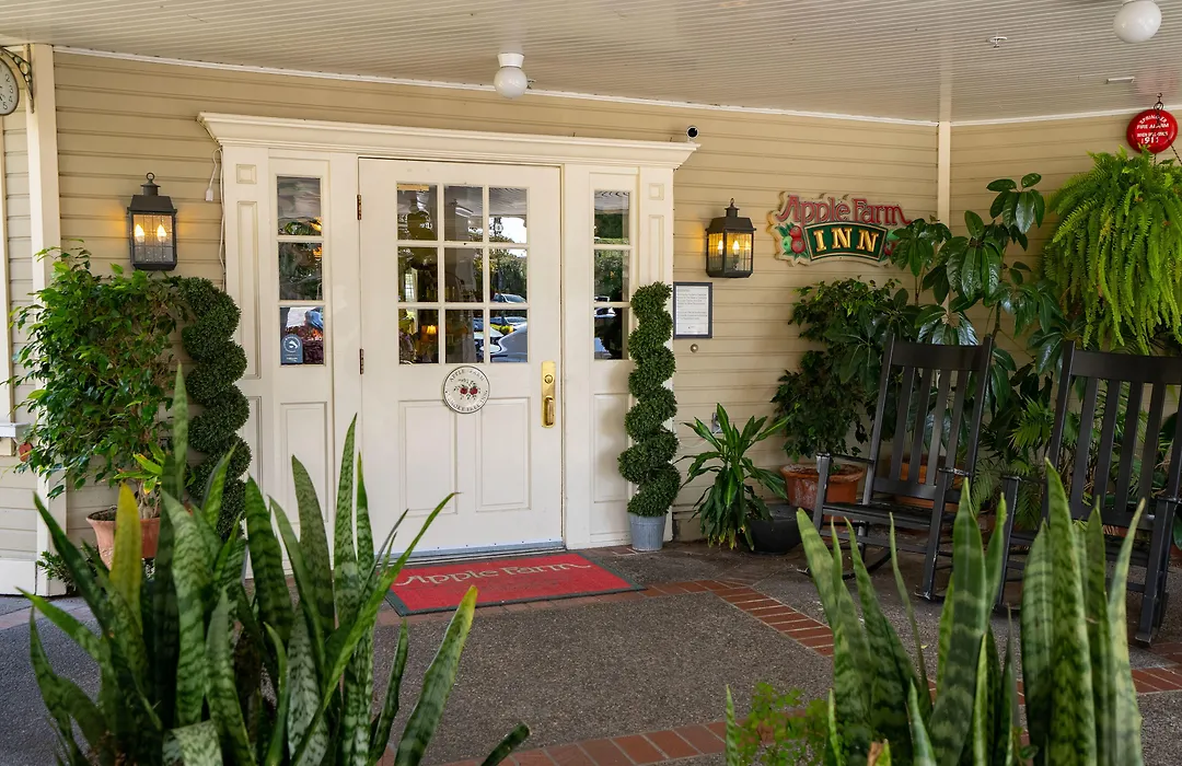 Apple Farm Inn-1