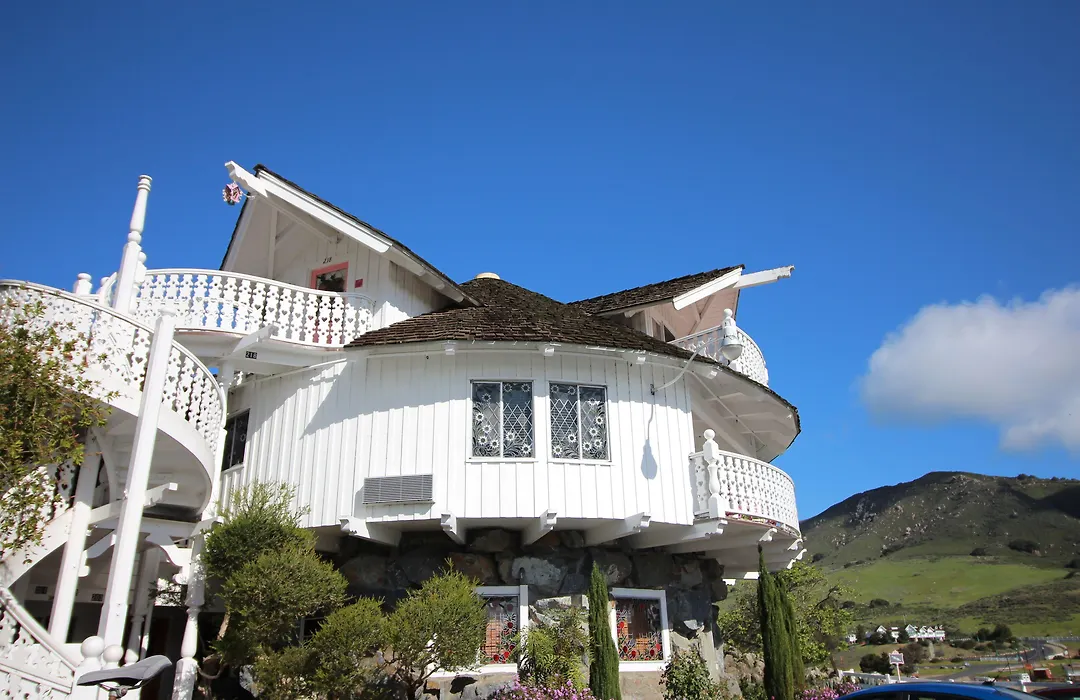 Madonna Inn-1
