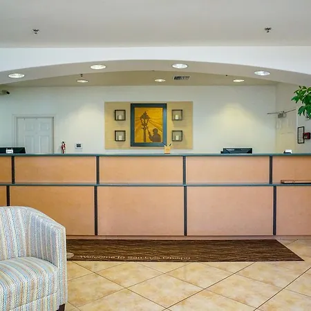 Lamplighter Inn & Suites-3