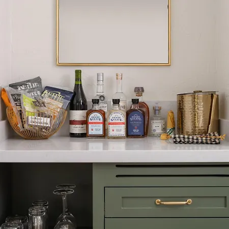 Petit Soleil - Bed, Breakfast And Bar-3