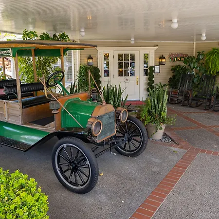 Apple Farm Inn-3