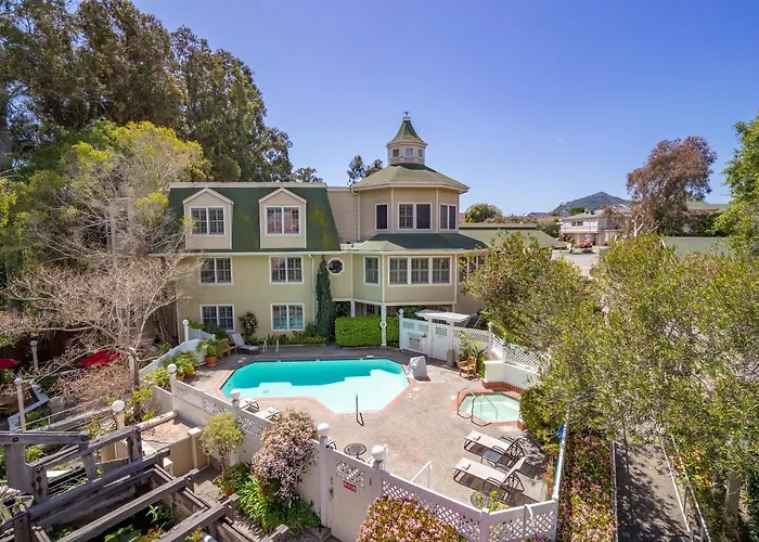 San Luis Obispo HotelsApple Farm Inn