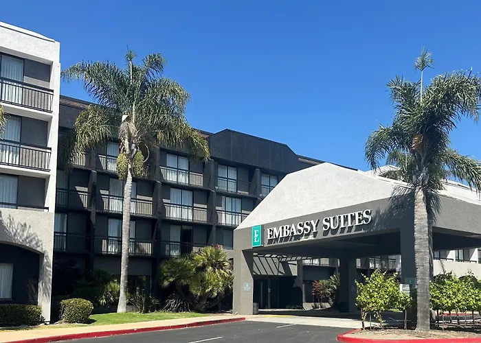 San Luis Obispo HotelsEmbassy Suites